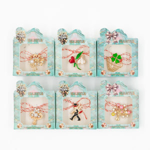 Martisor - Brosa metalica, diverse modele, cosar, ghiocel, gargarita, cos cu flori